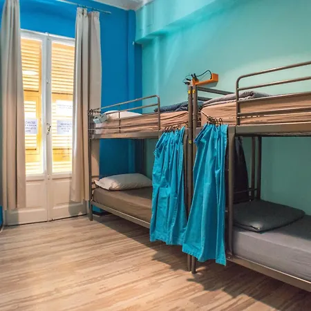 Victoria House Hostel-3